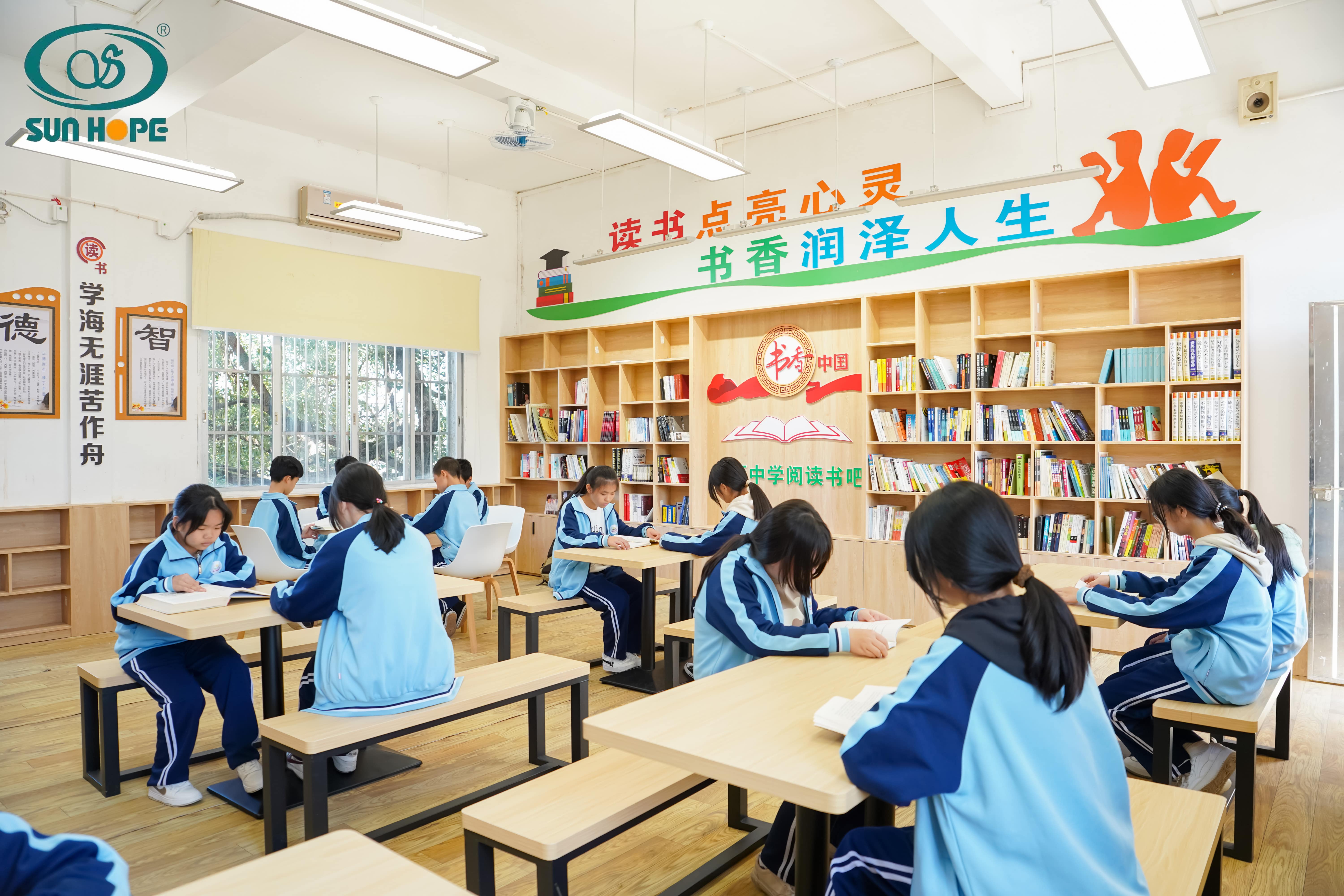 天津高校大学生记者走进安博(中国)_安博(中国)官方公益小学开展“书香悦读，筑梦成长”活动